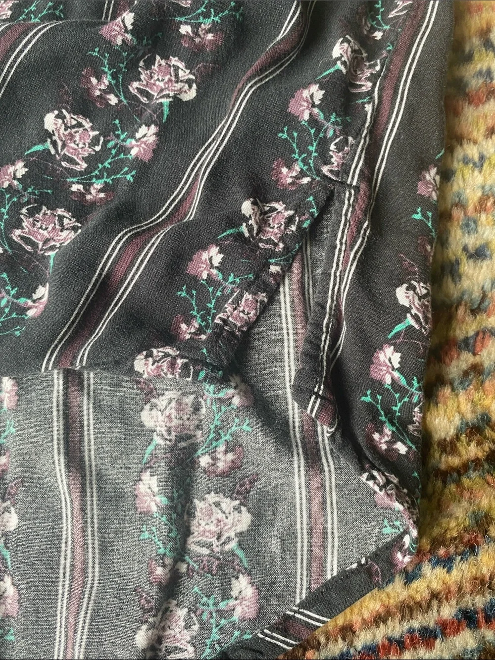 Cruel Denim black floral pearl snap western shirt - Picture 6 of 8